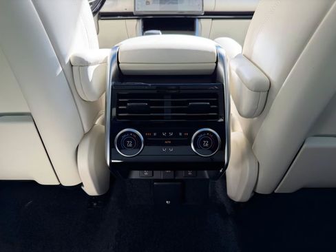 New 2026 Land Rover Range Rover SE AWD/4WD image 15
