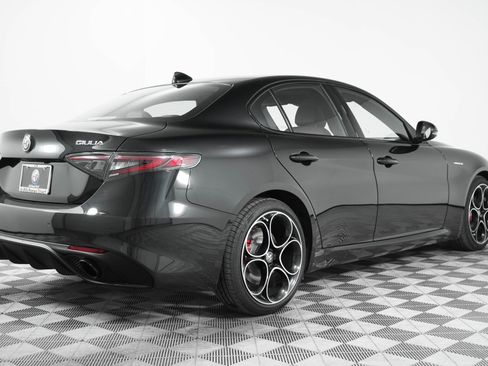 New 2025 Alfa Romeo Giulia Veloce w/ Veloce Package Rwd image 11