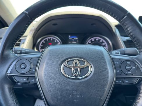 Used 2023 Toyota Camry SE w/ Convenience Package FWD image 16