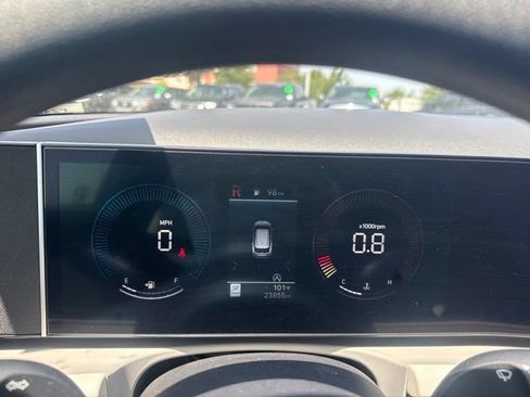 Used 2025 Hyundai Tucson SEL FWD image 16