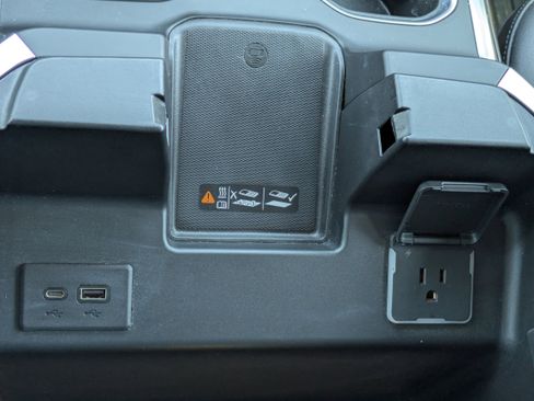 Certified 2023 GMC Sierra 1500 SLT w/ SLT Premium Package image 29