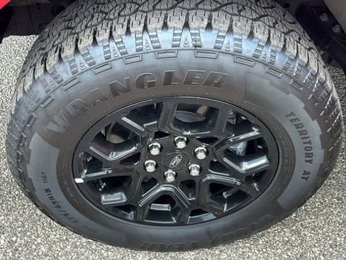 Used 2025 Ford F150 XLT w/ Equipment Group 302A MID image 34