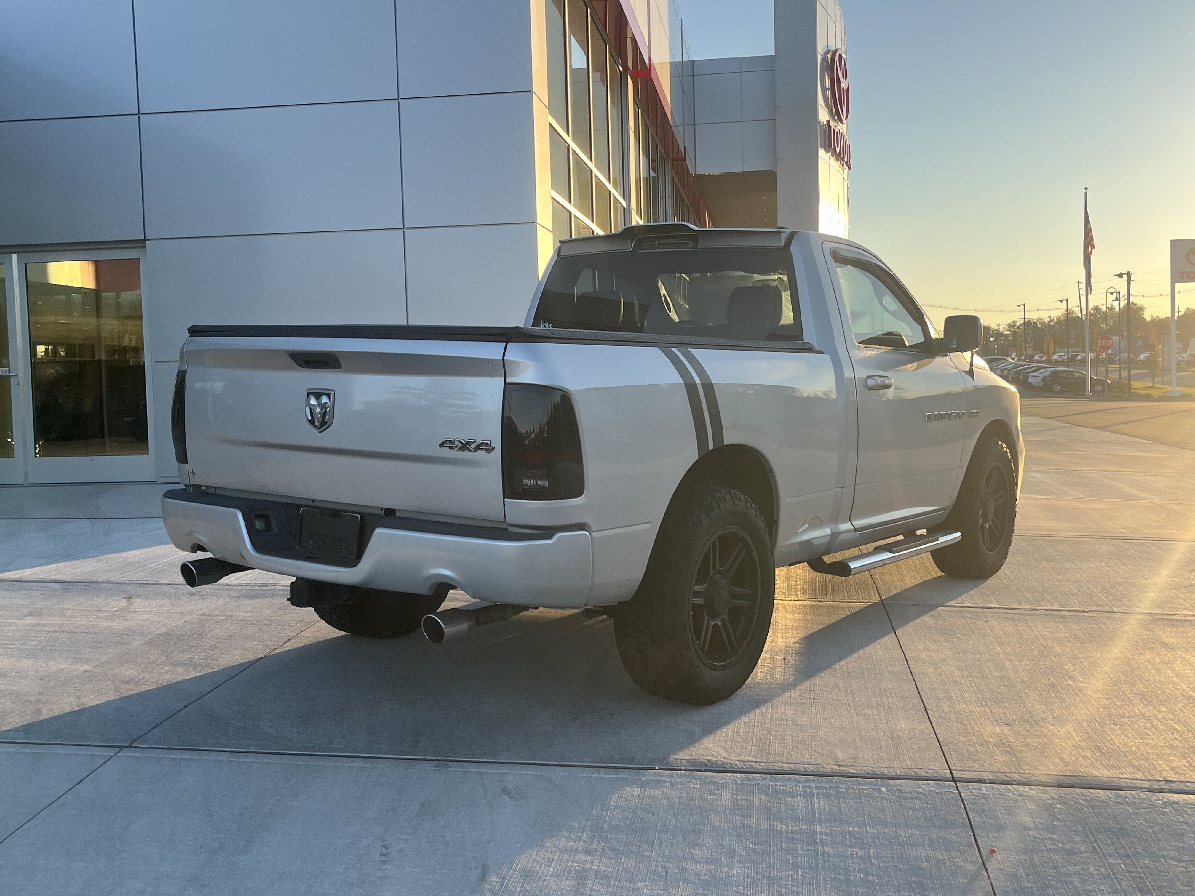 Used 2011 RAM 1500 Sport w/ Remote Start & Security Group AWD/4WD image 3