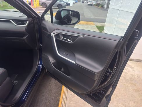 Used 2025 Toyota RAV4 XSE image 21