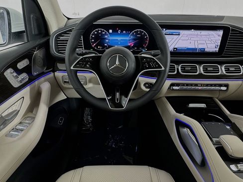 New 2026 Mercedes-Benz GLS 450 4MATIC image 4