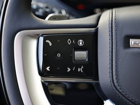 New 2025 Land Rover Range Rover Long Wheelbase SE image 42