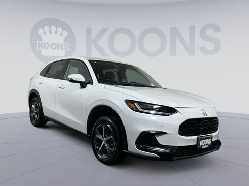 Used 2023 Honda HR-V EX-L image 10