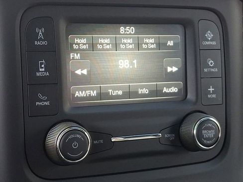 Used 2024 RAM 2500 Tradesman w/ Chrome Appearance Group image 15