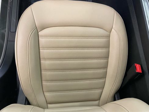 Used 2024 Ford Edge SEL image 42