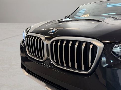 Used 2024 BMW X3 sDrive30i w/ Premium Package w/ZPA image 2
