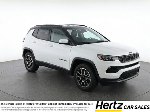 Used 2025 Jeep Compass Trailhawk w/ Trailer Tow Group image 1