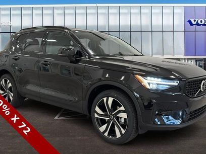 New 2026 Volvo XC40 B5 Ultra w/ Protection Package Premier
