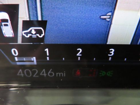 Used 2023 Cadillac Escalade ESV Sport image 14