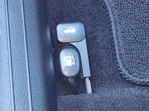 Used 2023 Kia Forte LXS w/ LXS Technology Package image 11