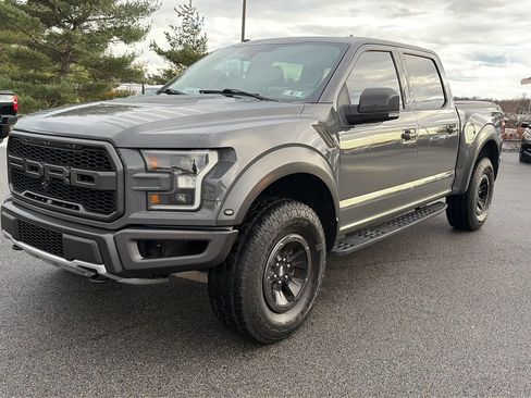 Used 2018 Ford F150 Raptor w/ Equipment Group 802A Luxury image 23