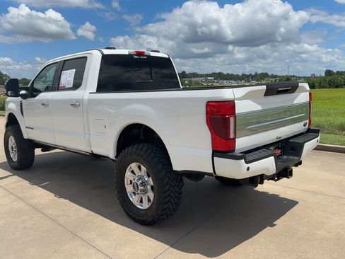 Used 2021 Ford F250 Platinum w/ FX4 Off-Road Package AWD/4WD image 7