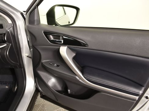 Used 2024 Mitsubishi Eclipse Cross SE image 38