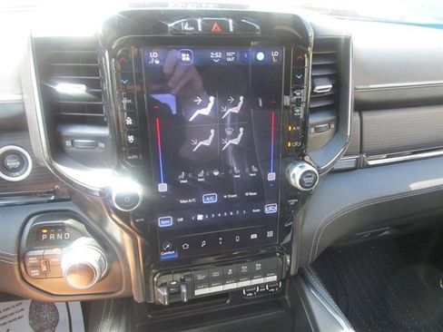 Used 2022 RAM 2500 Limited image 32