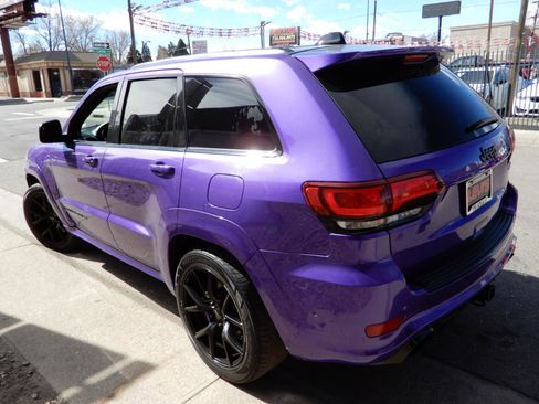 Used 2018 Jeep Grand Cherokee SRT image 7