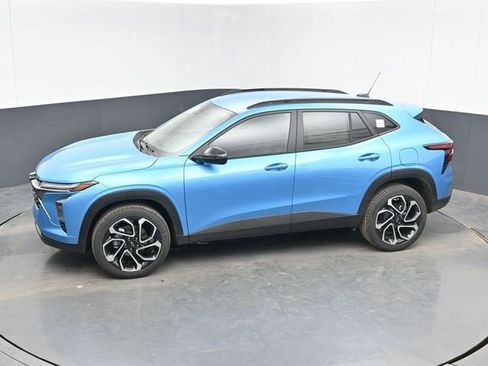 New 2026 Chevrolet Trax RS w/ Driver Confidence Package FWD image 34
