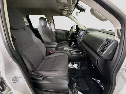Used 2024 Nissan Frontier S RWD image 29
