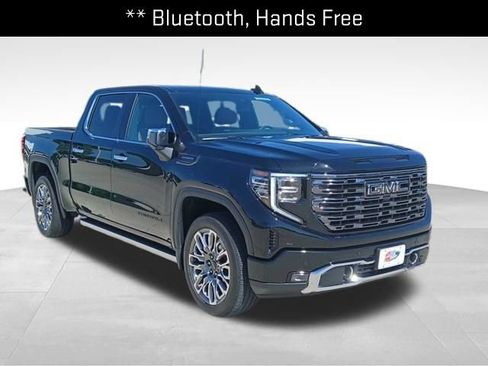 Used 2026 GMC Sierra 1500 Denali Ultimate w/ LPO, Black Badging Package AWD/4WD image 7