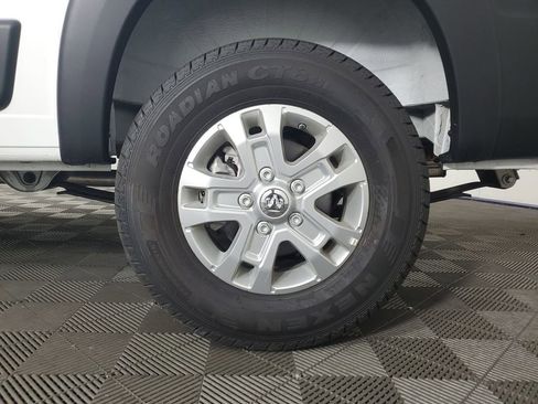 Used 2024 RAM ProMaster 2500 w/ Quick Order Package 22G SLT image 29