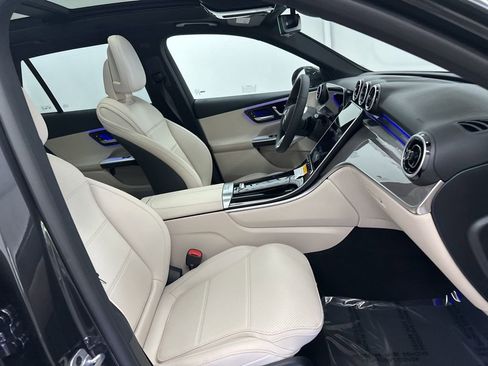 Used 2026 Mercedes-Benz GLC 300 GLC 300 image 27