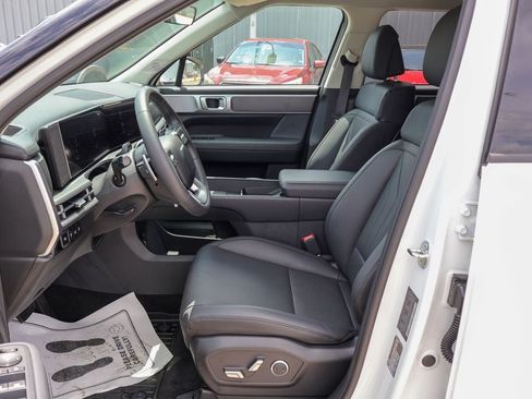 Used 2026 Hyundai Santa Fe SEL FWD image 7