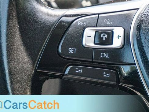 Used 2018 Volkswagen Atlas SE image 32