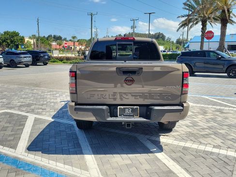 Used 2022 Nissan Frontier Pro-X RWD image 4