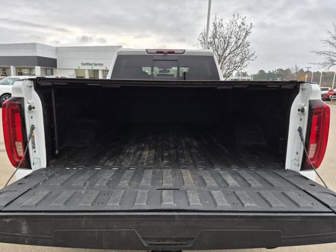 Used 2022 GMC Sierra 2500 AT4 w/ AT4 Preferred Package image 10