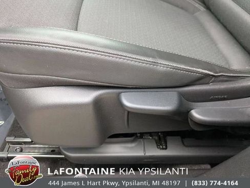 Used 2024 Buick Encore GX Preferred FWD image 13