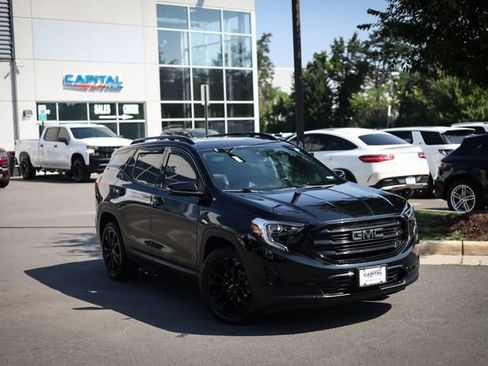 Used 2021 GMC Terrain SLT w/ Infotainment Package II AWD/4WD image 3