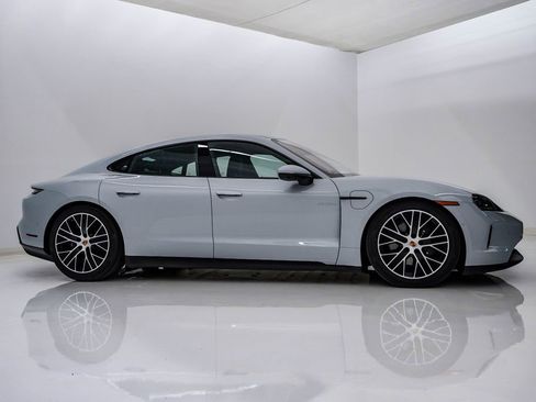 New 2026 Porsche Taycan image 9