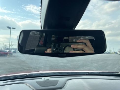 Used 2019 Chevrolet Traverse LT w/ LT Premium Package image 35