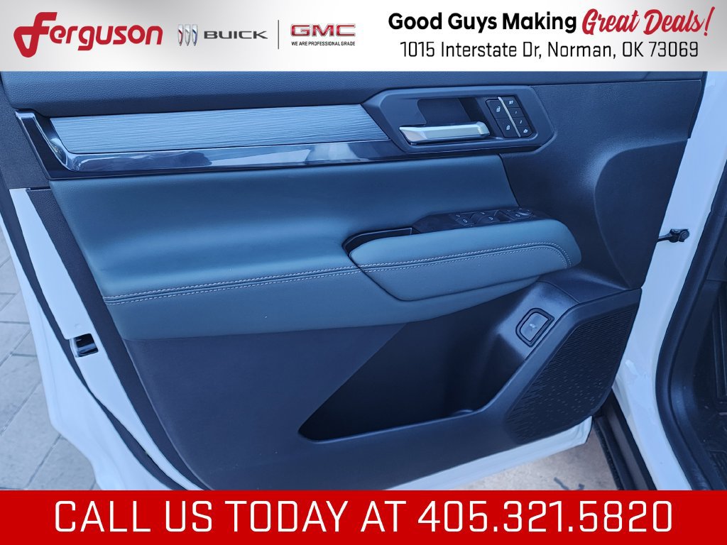 New 2027 GMC Terrain AT4 w/ Convenience Package III AWD/4WD image 13
