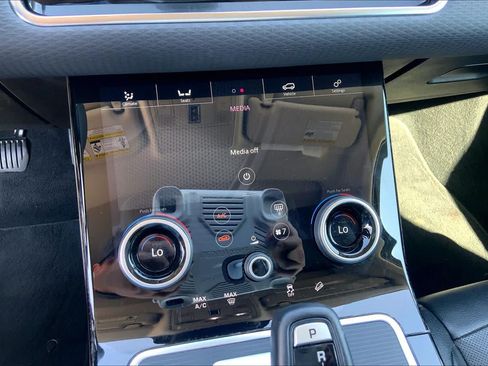 Used 2020 Land Rover Range Rover Evoque S AWD/4WD image 35