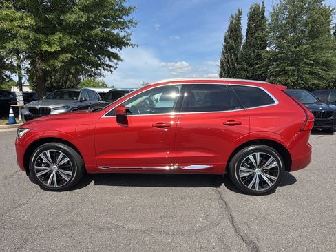 Used 2022 Volvo XC60 T8 Inscription AWD/4WD image 2
