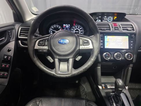 Used 2017 Subaru Forester 2.5i Touring AWD/4WD image 13
