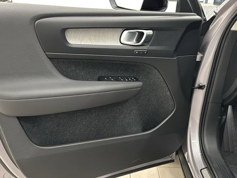 New 2026 Volvo XC40 B5 Plus w/ Protection Package Premier image 19