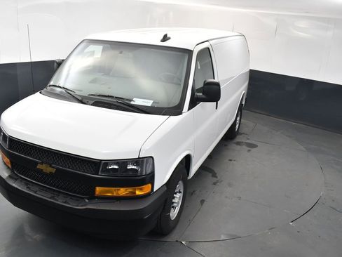 New 2025 Chevrolet Express 2500 w/ Driver Convenience Package RWD image 12