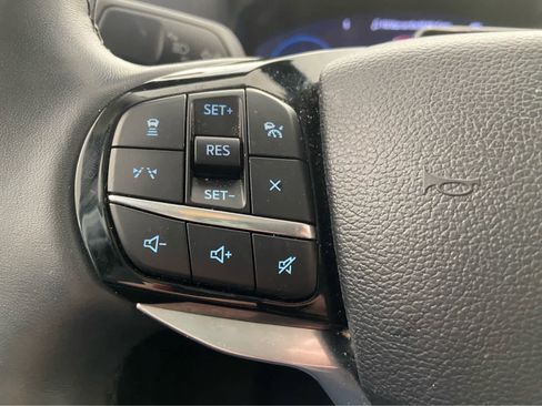 Used 2025 Ford Explorer Platinum w/ LUX Leather Package image 24