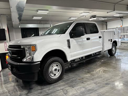 Used 2020 Ford F250 XL image 3
