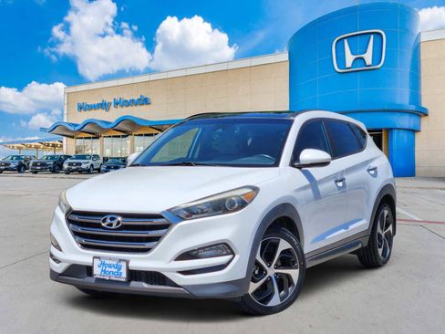Used 2016 Hyundai Tucson Limited w/ Option Group 03 FWD image 1