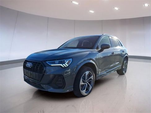 New 2025 Audi Q3 2.0T Premium image 4