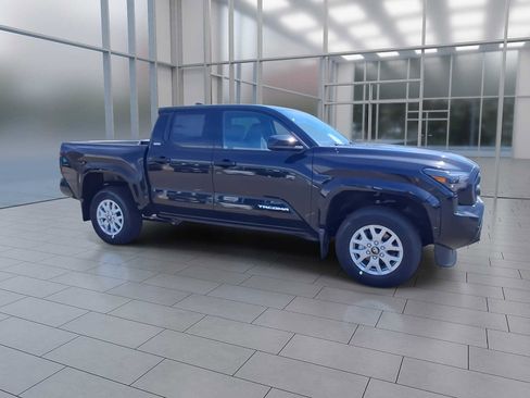 New 2026 Toyota Tacoma SR5 AWD/4WD image 6