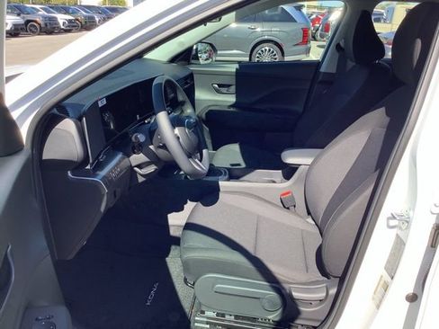Certified 2026 Hyundai Kona SE image 9