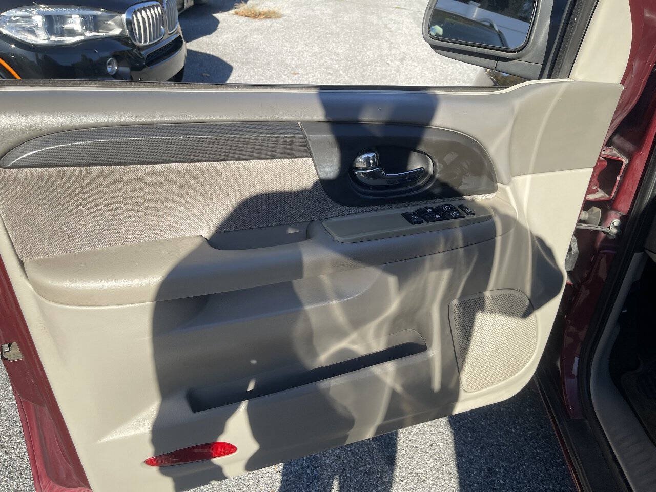 Used 2003 GMC Envoy SLE AWD/4WD image 11