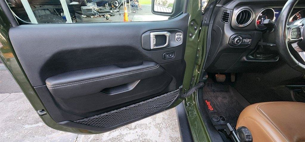 Used 2022 Jeep Wrangler Rubicon w/ LED Lighting Group AWD/4WD image 22